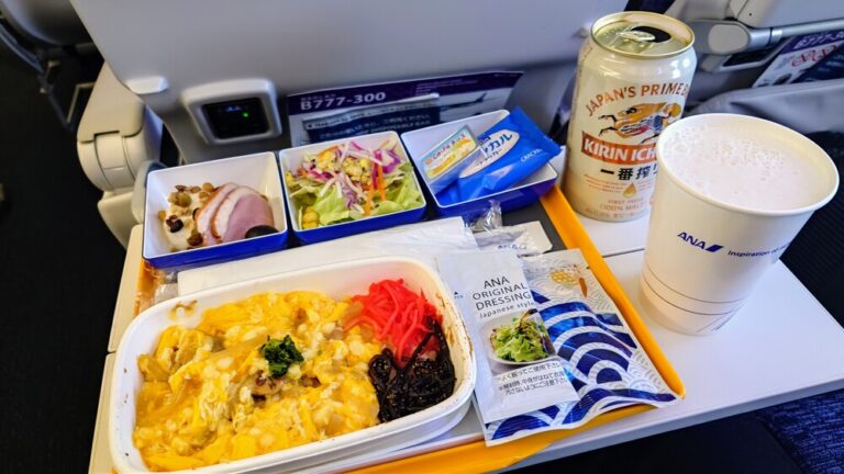 全日空（ANA）NH961 羽田→北京(首都) エコノミークラス機内食