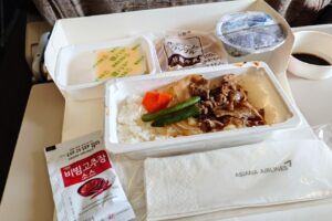 アシアナ航空OZ107 成田→ 韓国（仁川） エコノミークラス 機内食