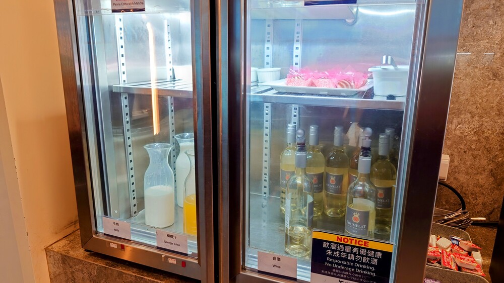 台湾桃園国際空港第2ターミナル「 Oriental Club Lounge」ドリンク・アルコール