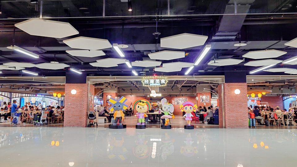 台北松山空港 フードコート(国内線)