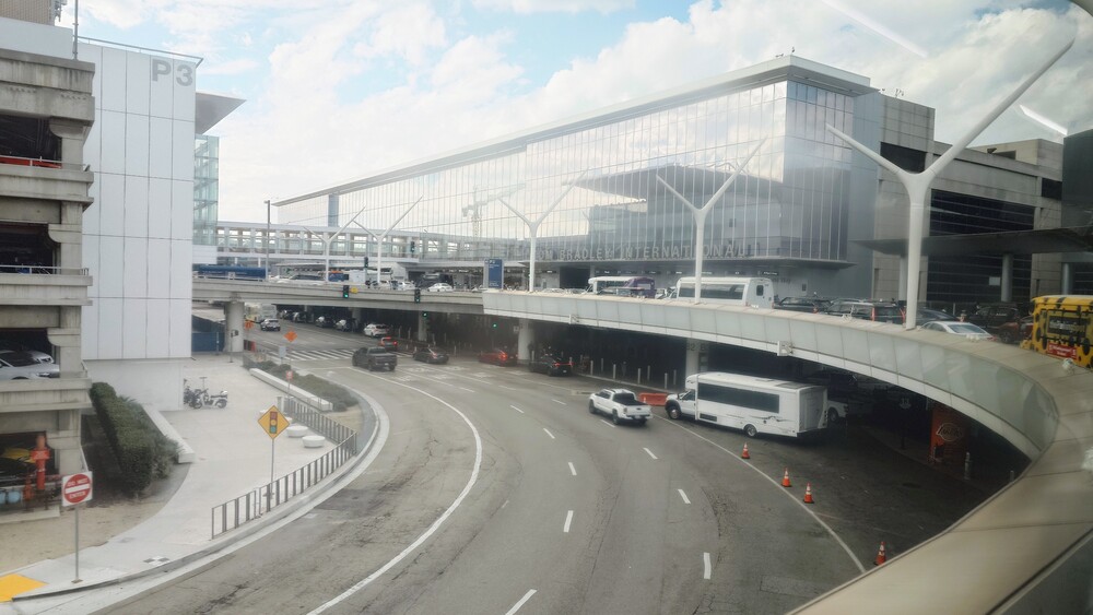 ロサンゼルス国際空港（ターミナルB）
