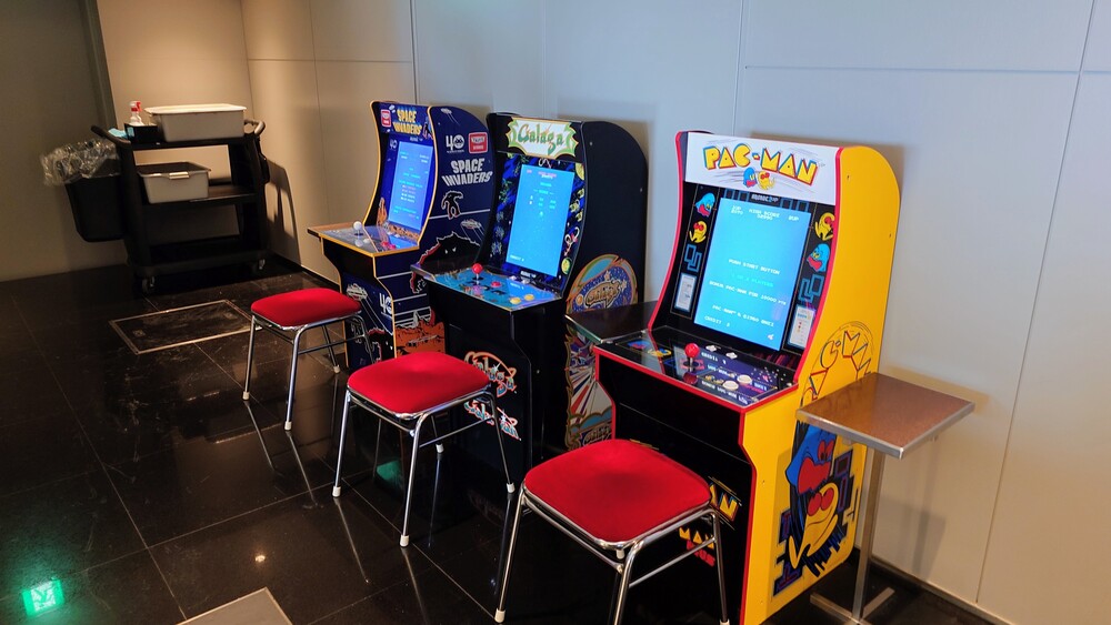 成田空港第2ターミナル　ラウンジ『虚空 -KoCoo-（コクウ） 』昭和レトロゲーム