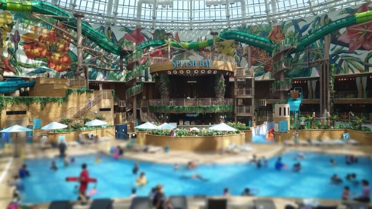 「インスパイア・エンターテインメント・リゾート」スプラッシュベイ プール全体